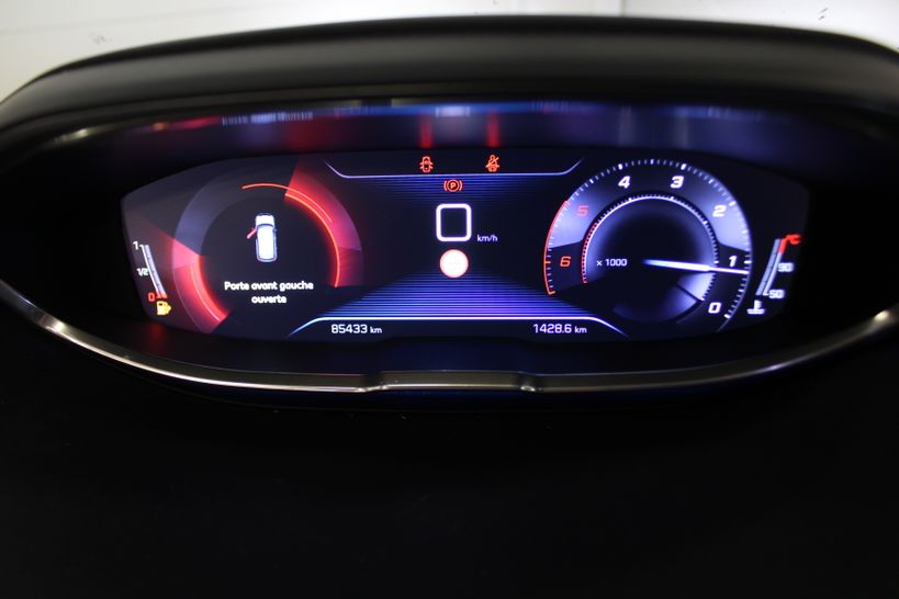 PEUGEOT 3008 BUSINESS 2017 - Photo n°9