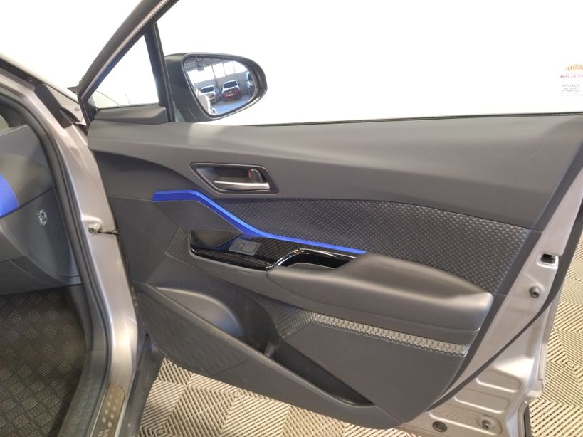 TOYOTA C HR HYBRIDE MY20 2020 - Photo n°7