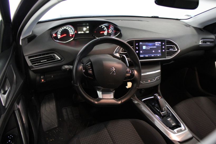 PEUGEOT 308 2019 - Photo n°10
