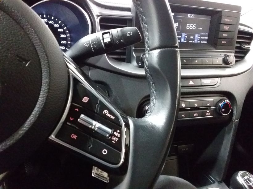 KIA CEED SW 2020 - Photo n°19
