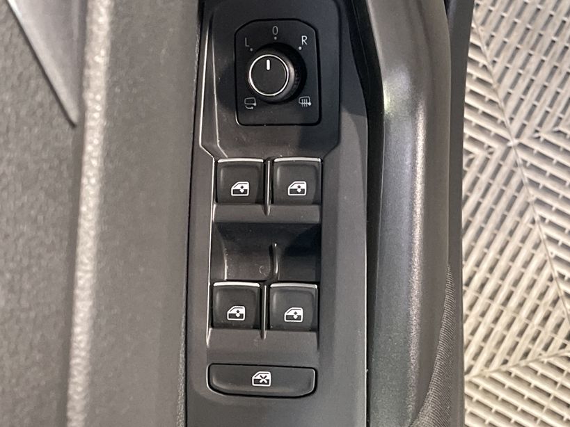 VOLKSWAGEN POLO 2018 - Photo n°22