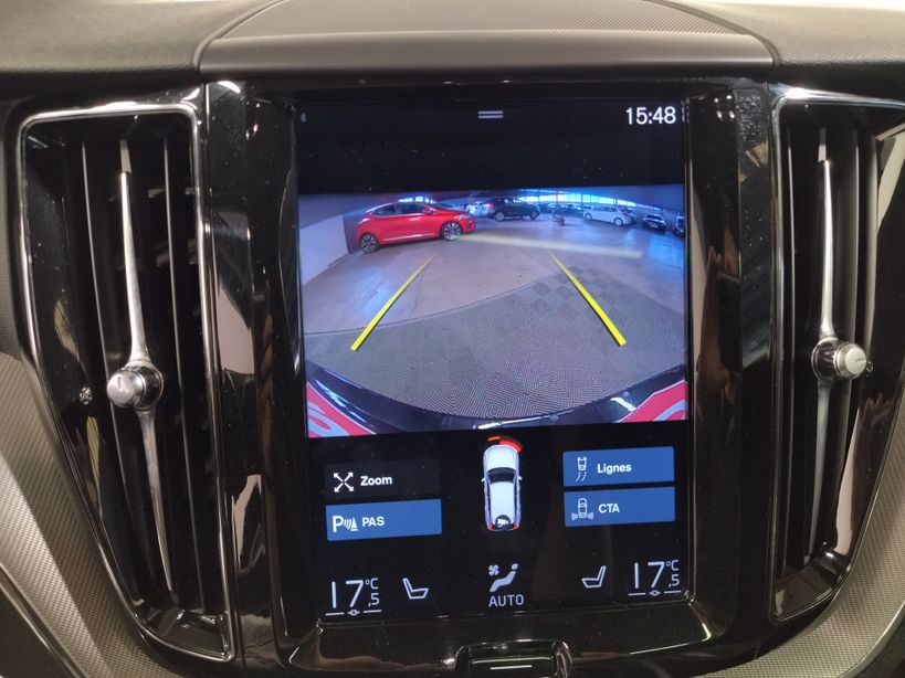 VOLVO XC60 2018 - Photo n°15