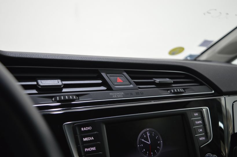 VOLKSWAGEN TOURAN 2016 - Photo n°39