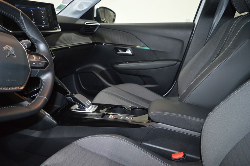 PEUGEOT 208 BUSINESS 2020 - Photo n°35