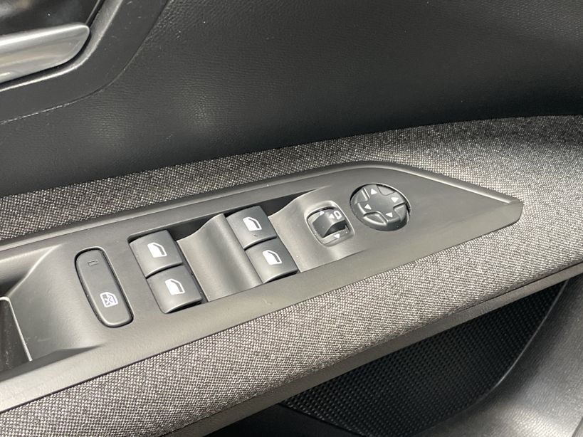 PEUGEOT 3008 BUSINESS 2020 - Photo n°36