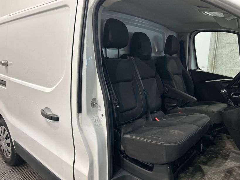 RENAULT TRAFIC FOURGON 2021 - Photo n°10