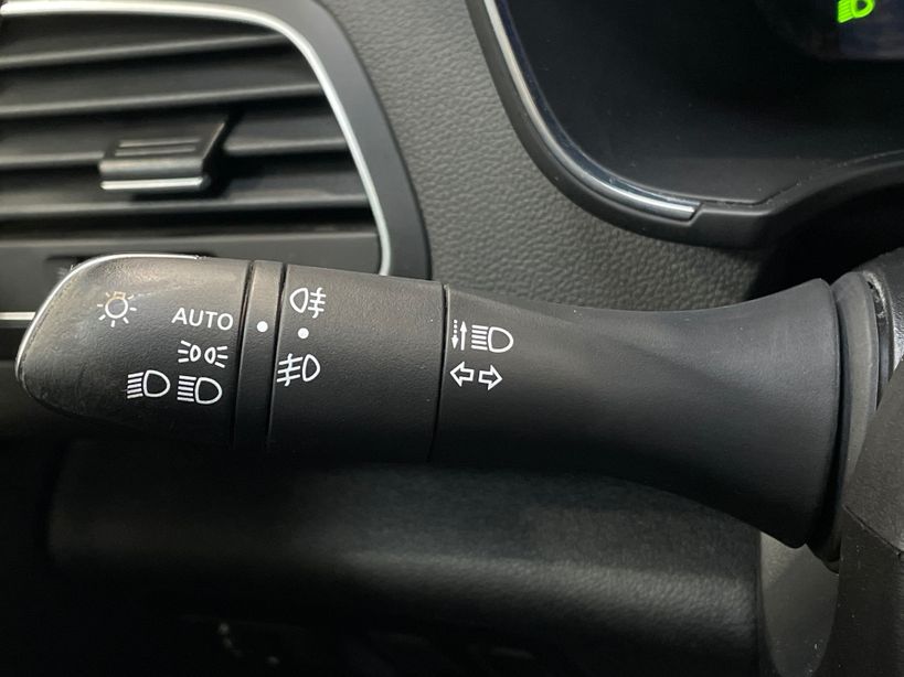 RENAULT MEGANE IV ESTATE 2021 - Photo n°28