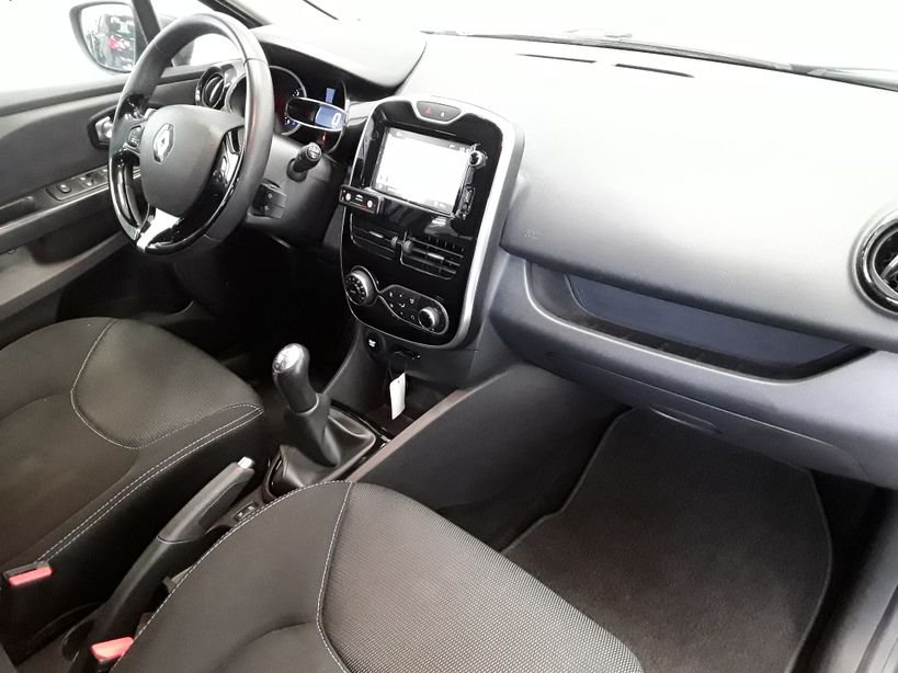 RENAULT CLIO IV ESTATE 2016 - Photo n°5