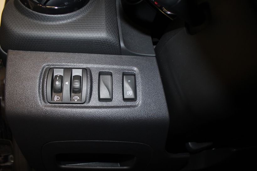 RENAULT CLIO IV 2019 - Photo n°12