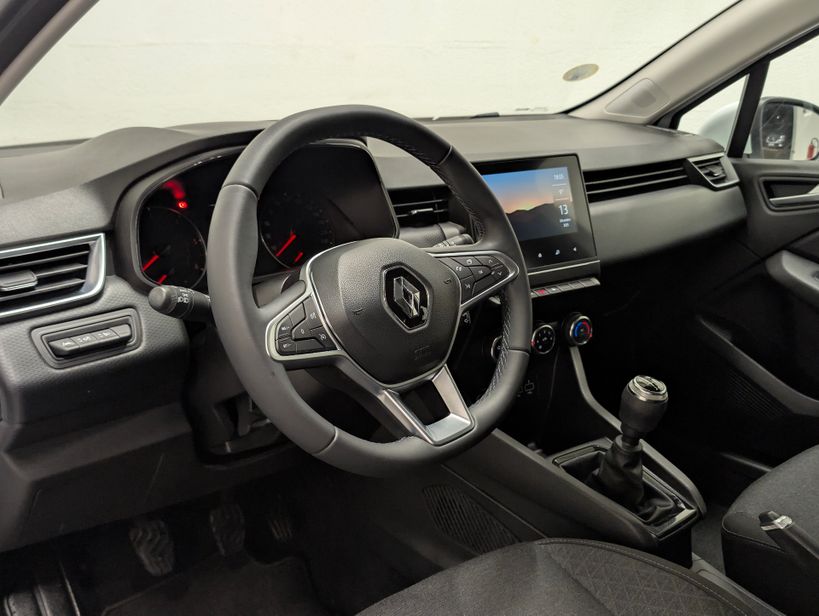 RENAULT CLIO V 2021 - Photo n°12