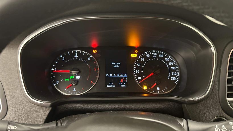 RENAULT MEGANE IV BERLINE 2022 - Photo n°12