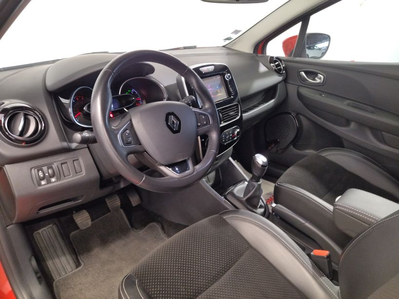 RENAULT CLIO IV ESTATE 2018 - Photo n°30