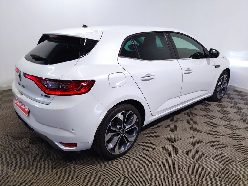 RENAULT MEGANE IV BERLINE 2020 - Photo n°5