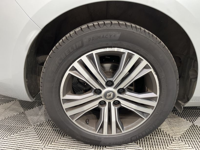 RENAULT MEGANE IV ESTATE 2021 - Photo n°3