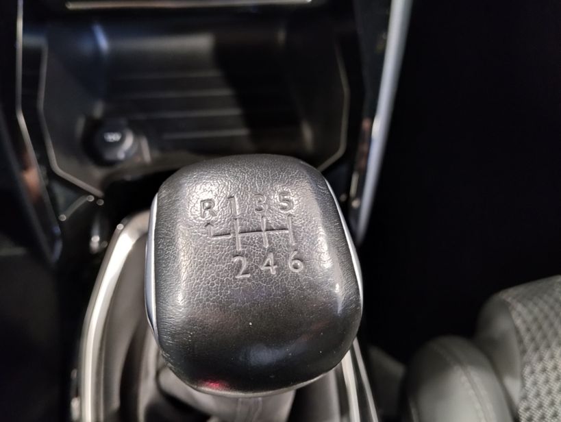 PEUGEOT 208 2023 - Photo n°15