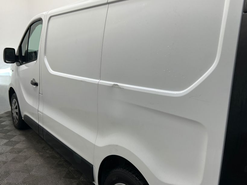 RENAULT TRAFIC FOURGON 2021 - Photo n°2