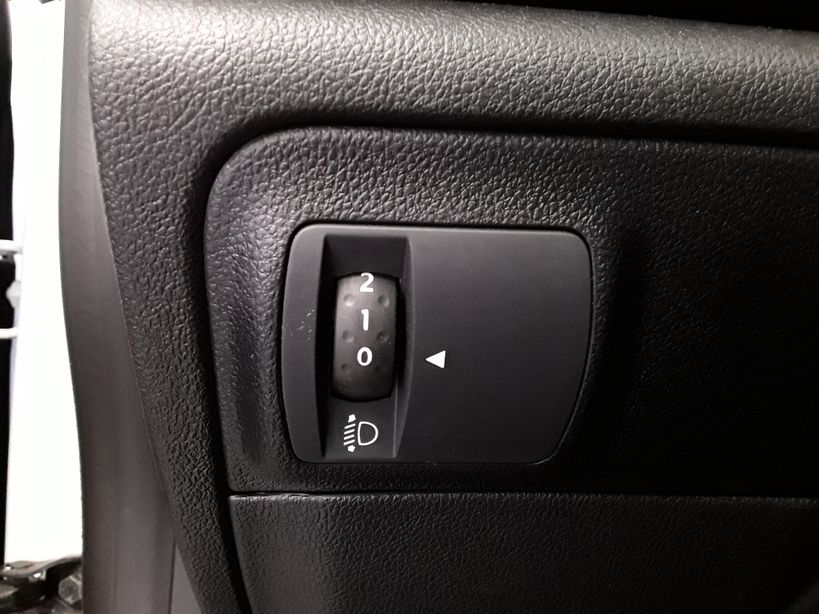 RENAULT MEGANE IV 2018 - Photo n°28
