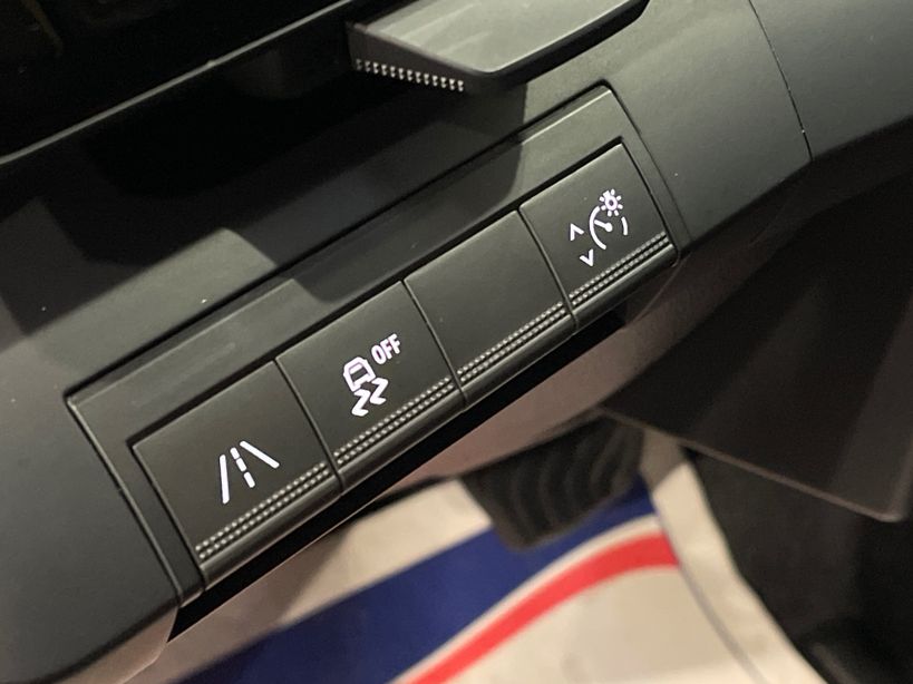 RENAULT MEGANE E TECH 2023 - Photo n°38