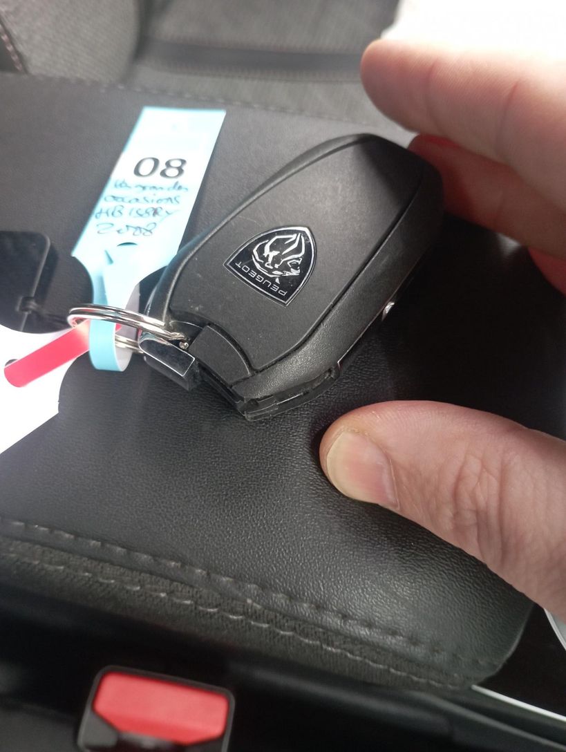 PEUGEOT 2008 2025 - Photo n°9