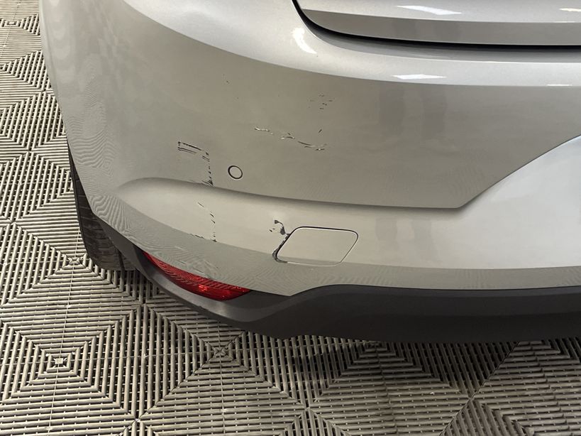 RENAULT MEGANE IV BERLINE 2021 - Photo n°2