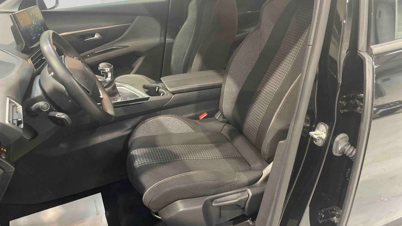 PEUGEOT 5008 2022 - Photo n°7
