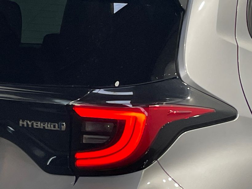 TOYOTA YARIS HYBRIDE MY21 2023 - Photo n°8