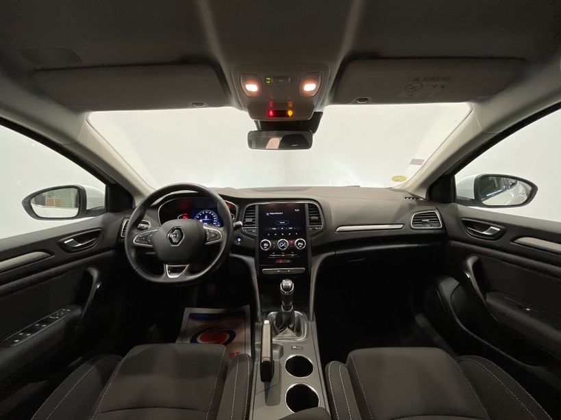 RENAULT MEGANE IV BERLINE 2021 - Photo n°31