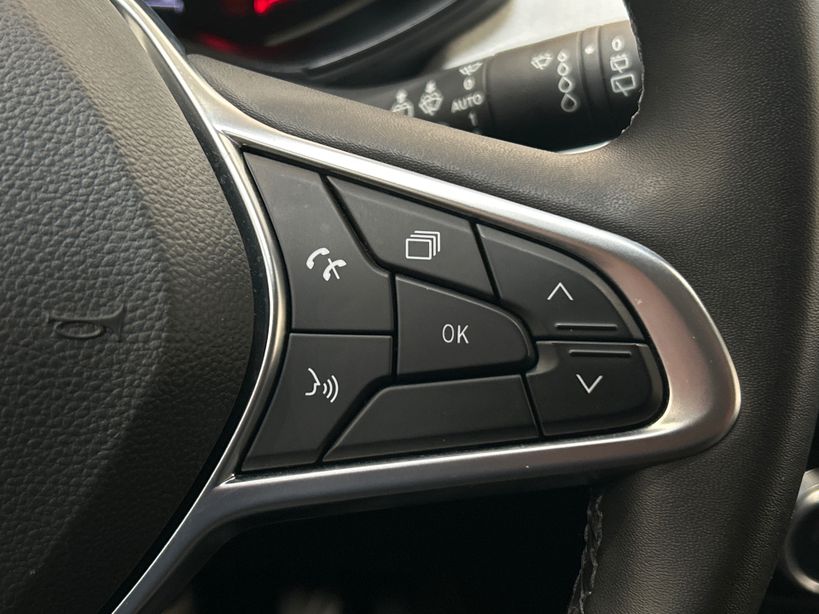 RENAULT CLIO V 2022 - Photo n°24