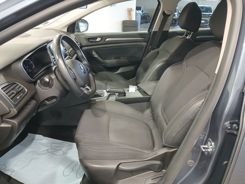 RENAULT MEGANE IV BERLINE 2021 - Photo n°11