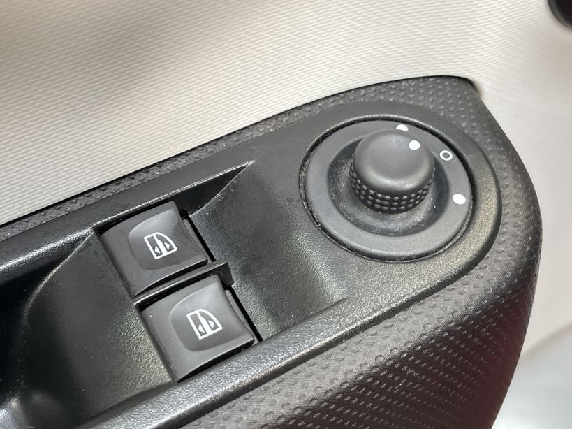 RENAULT TWINGO III 2021 - Photo n°31