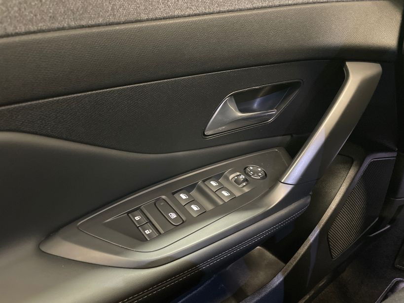 PEUGEOT 308 2023 - Photo n°21