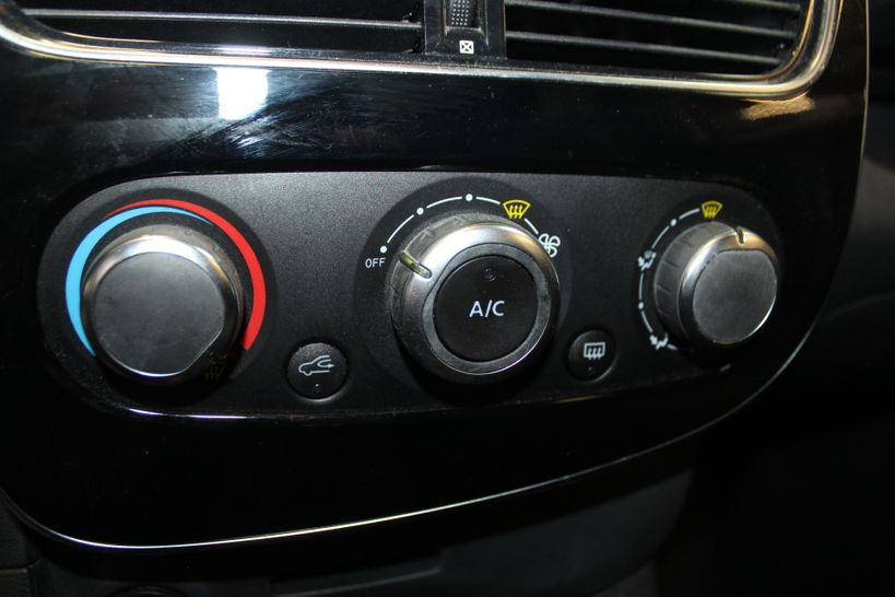 RENAULT CLIO IV BUSINESS 2017 - Photo n°15