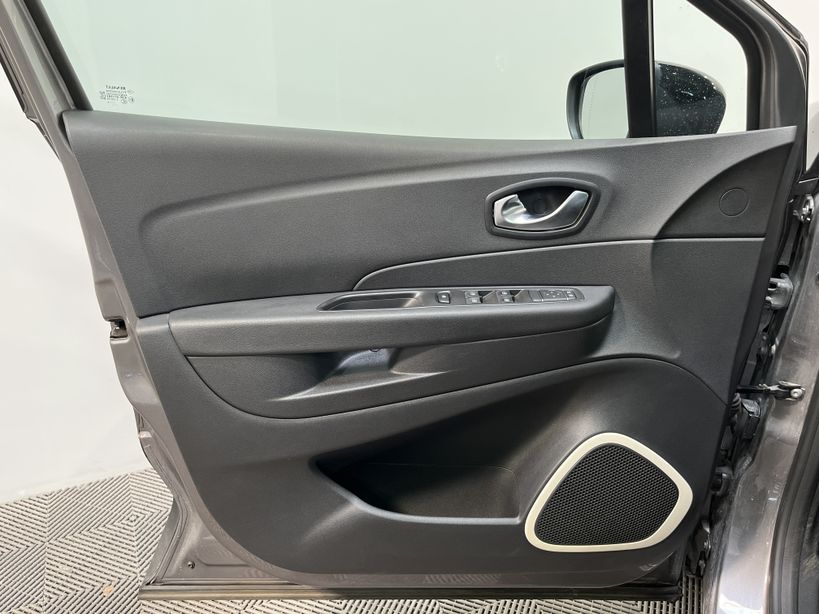 RENAULT CAPTUR 2018 - Photo n°31