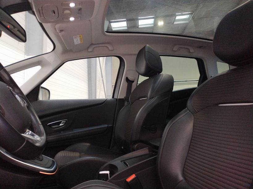 RENAULT SCENIC IV 2018 - Photo n°15