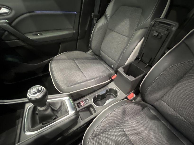 RENAULT CAPTUR 2021 - Photo n°21