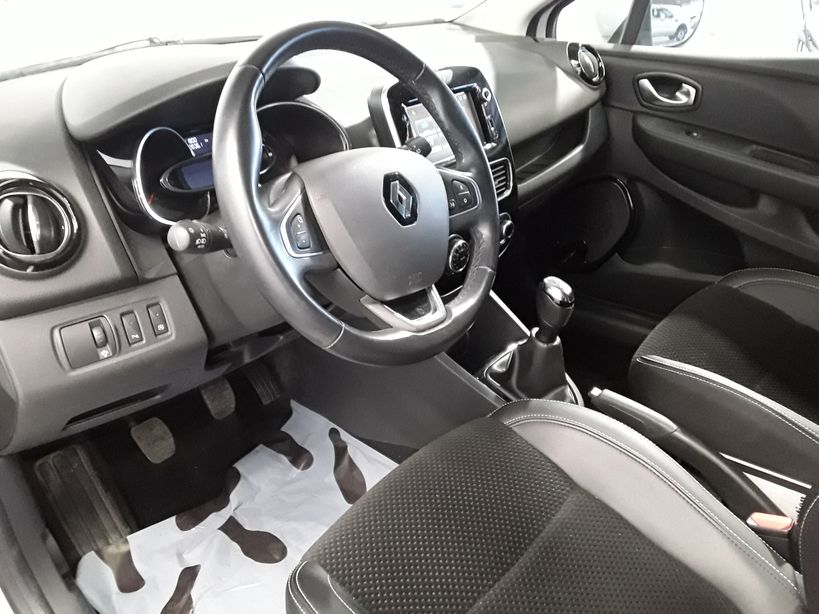 RENAULT CLIO IV 2017 - Photo n°18