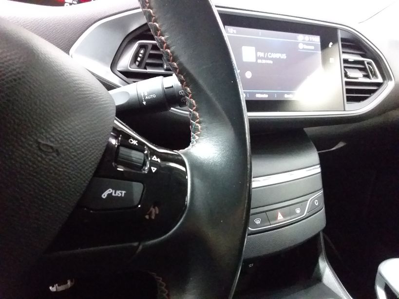 PEUGEOT 308 2019 - Photo n°23