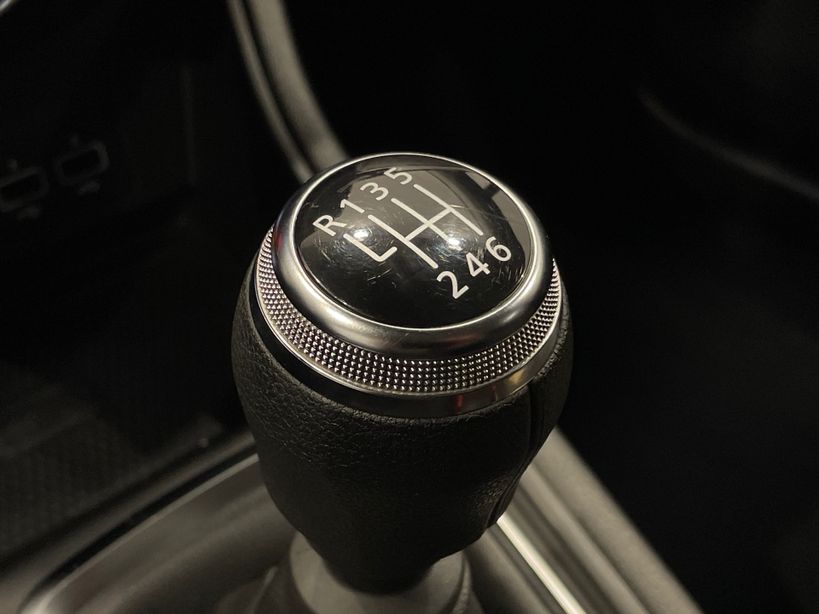 RENAULT CAPTUR 2022 - Photo n°19