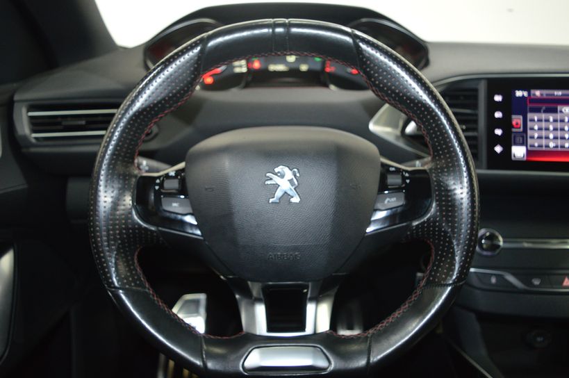 PEUGEOT 308 2015 - Photo n°11