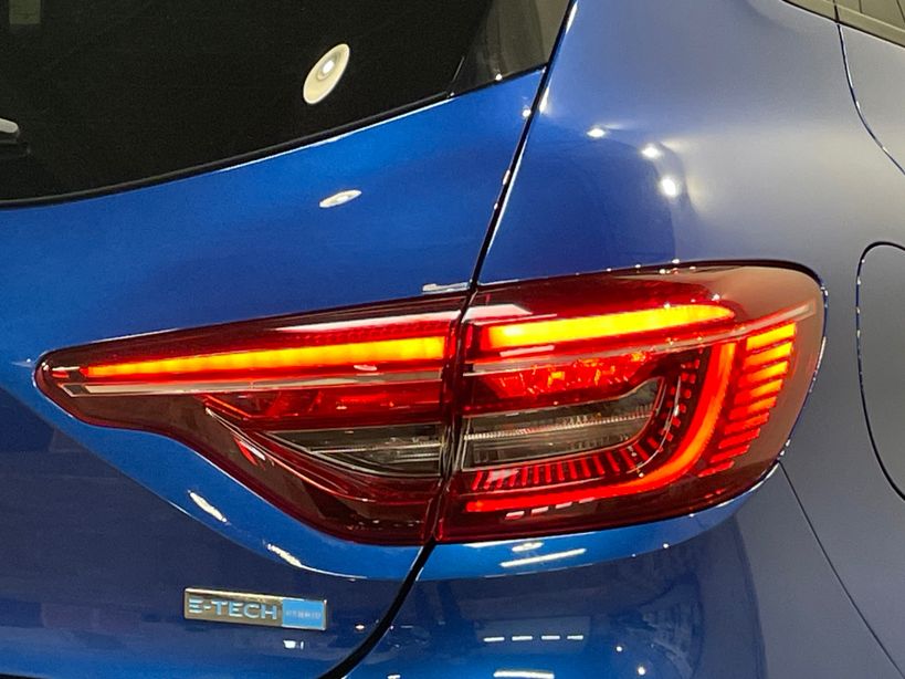 RENAULT CLIO V 2023 - Photo n°8