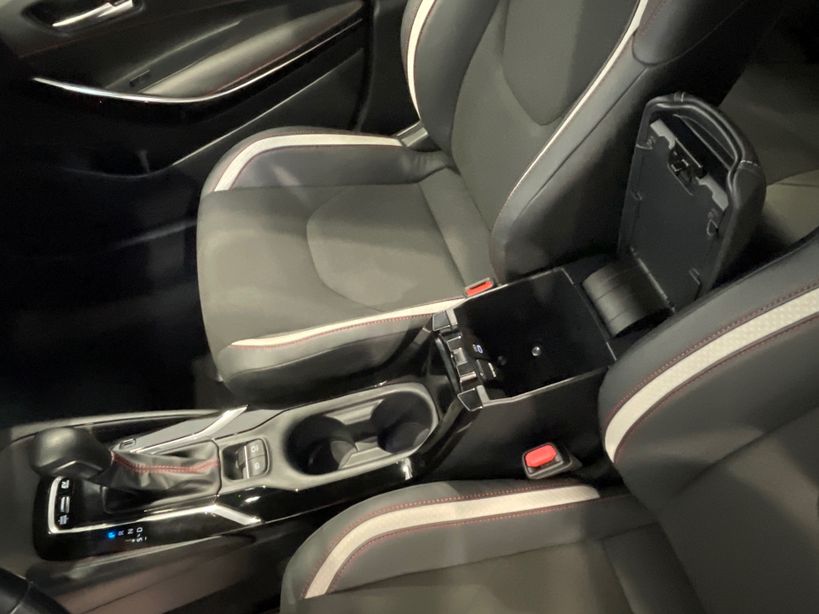 TOYOTA COROLLA TOURING SPORTS HYBRIDE 2023 - Photo n°20
