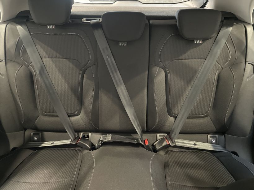 RENAULT MEGANE IV BERLINE 2021 - Photo n°36