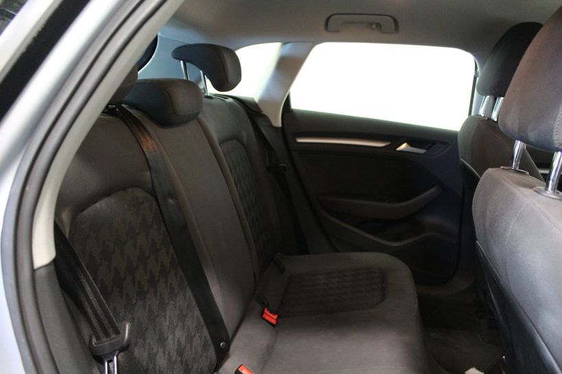 AUDI A3 SPORTBACK BUSINESS 2015 - Photo n°16