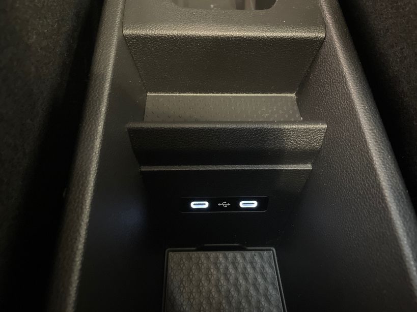 RENAULT MEGANE E TECH 2023 - Photo n°19