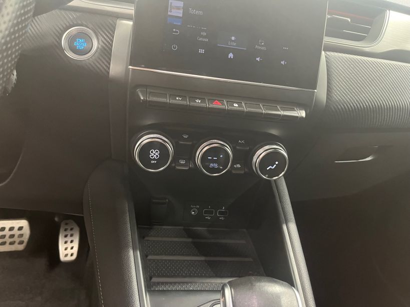 RENAULT CAPTUR 2022 - Photo n°25