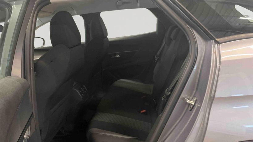 PEUGEOT 3008 2022 - Photo n°14