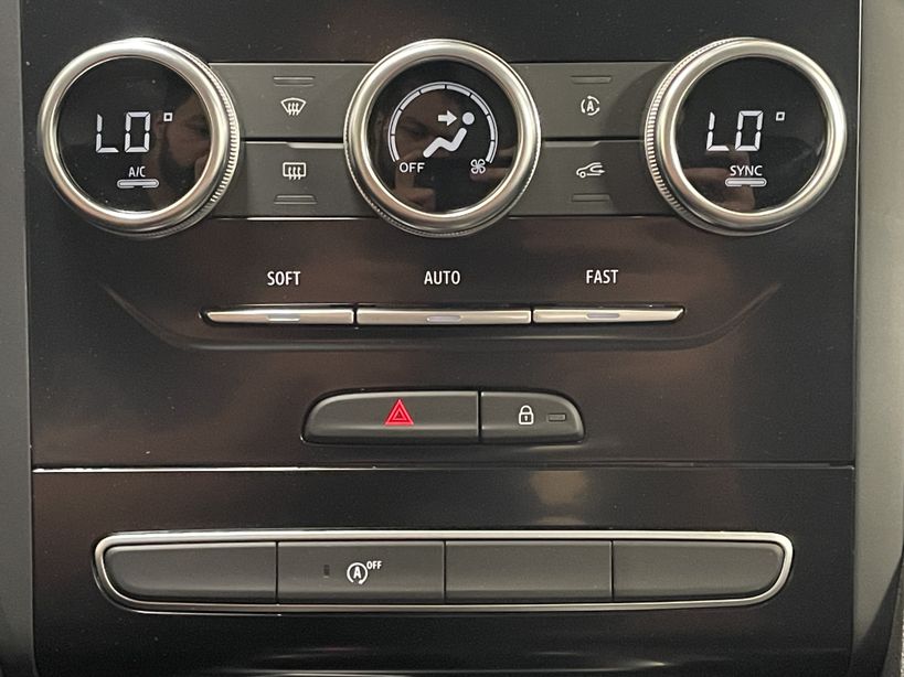 RENAULT MEGANE IV BERLINE 2023 - Photo n°23