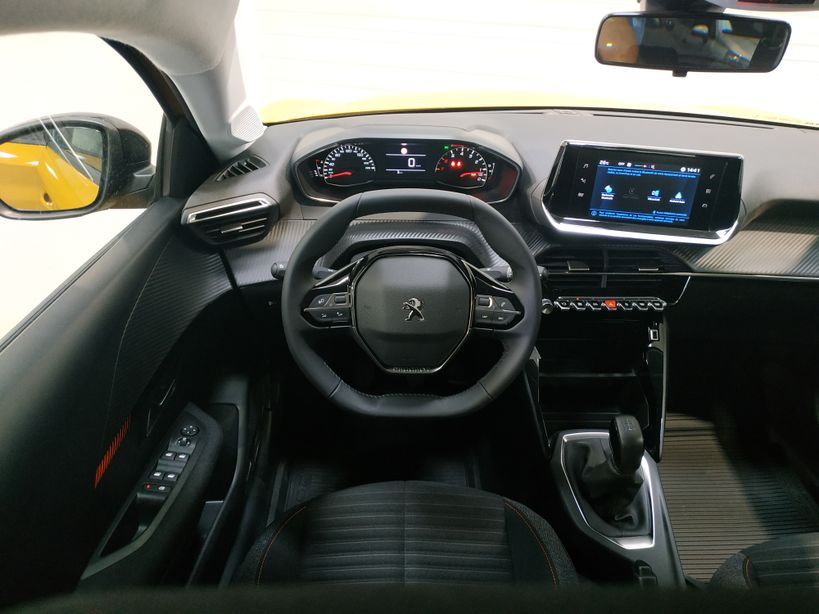 PEUGEOT 208 2022 - Photo n°18