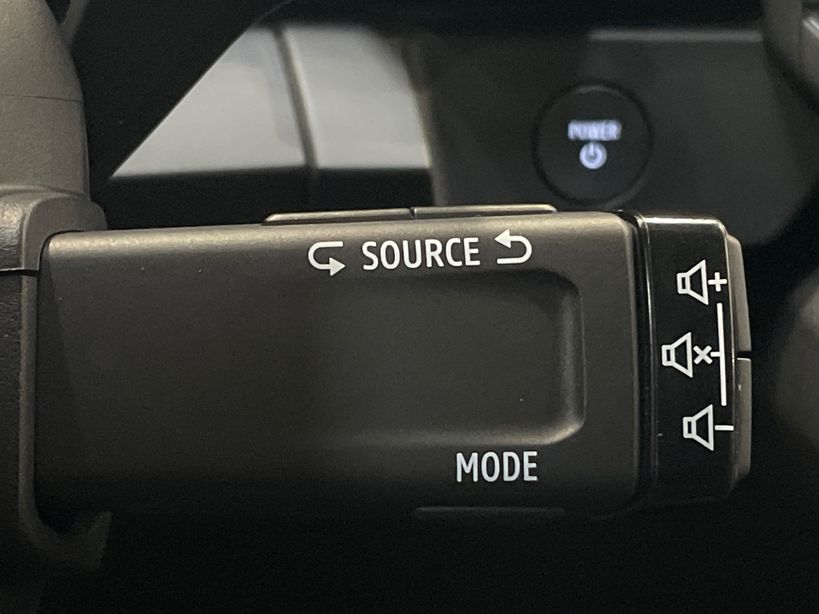 RENAULT MEGANE E TECH 2023 - Photo n°31