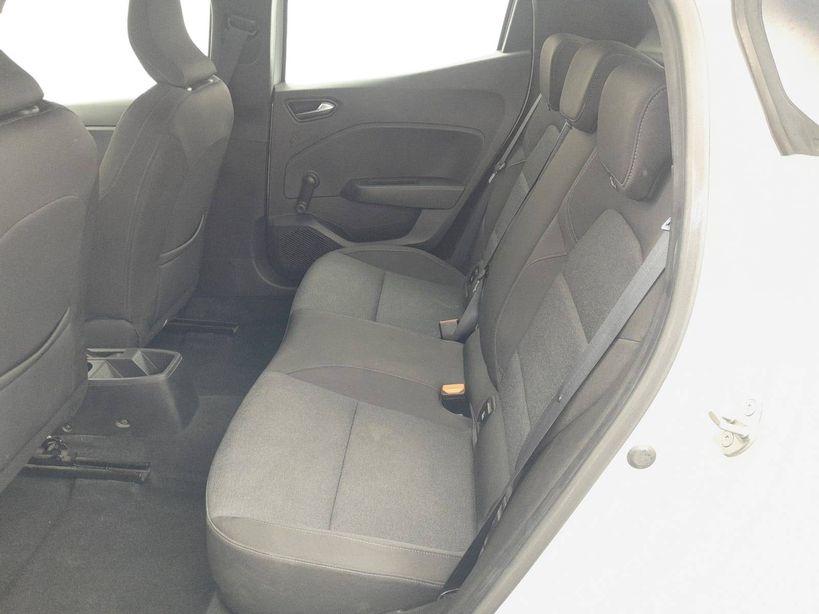 RENAULT CLIO V 2023 - Photo n°16